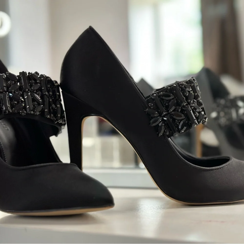 Shoes size 40 dresses size L and jeans size 10 - Picture 16 of 16